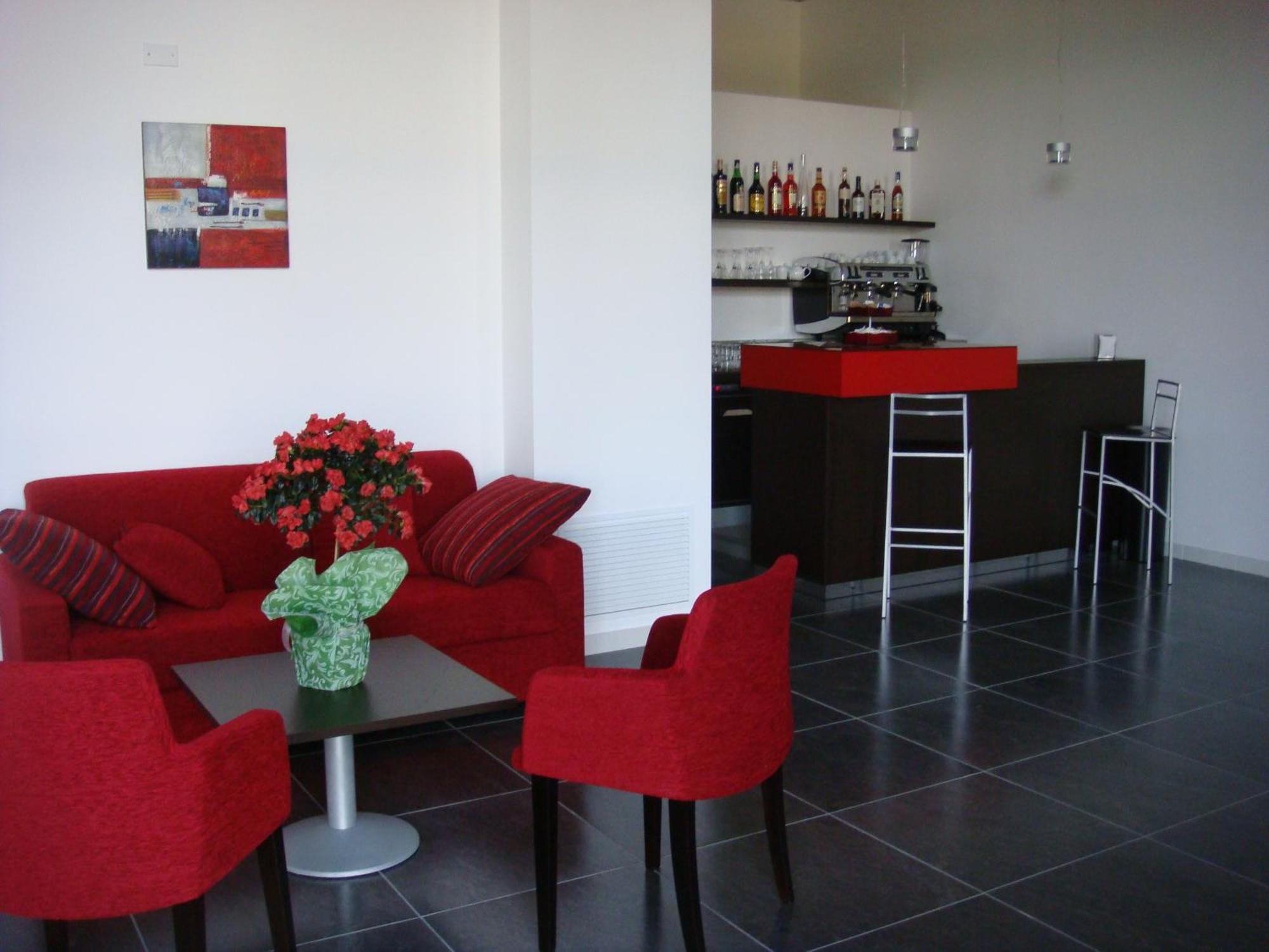 Santa Loja Hotel Residence Tito ภายนอก รูปภาพ