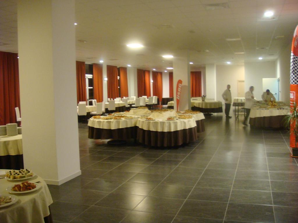 Santa Loja Hotel Residence Tito ภายนอก รูปภาพ